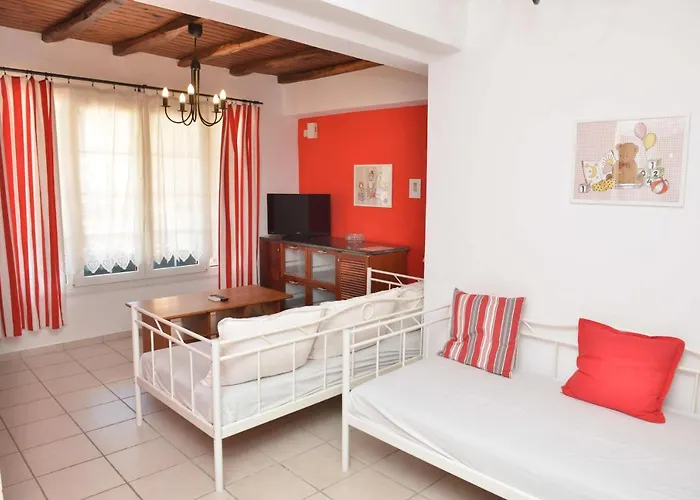 Paradisia Apartahotel 3*