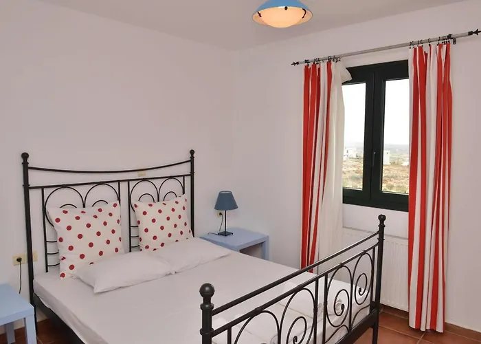 Paradisia Apartahotel 3*