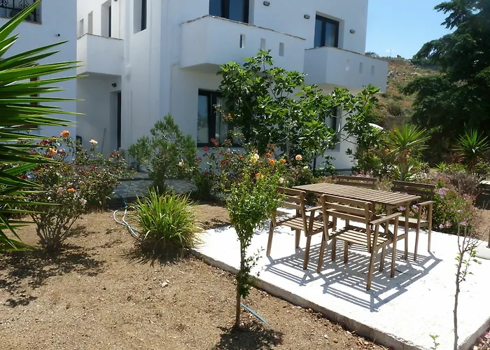 Paradisia Naxos City