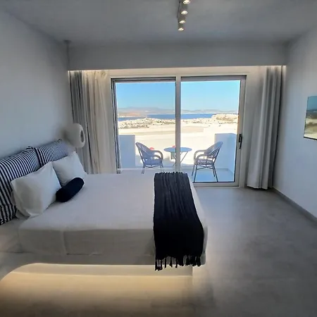 Paradisia 3*