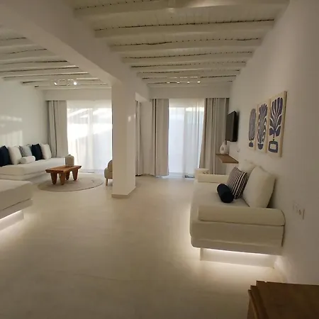 Paradisia Lägenhetshotell 3*