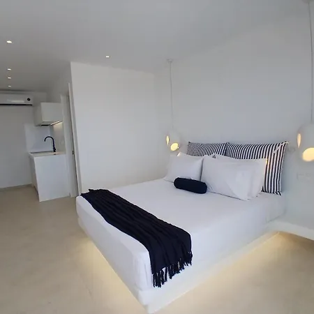 Paradisia 3*