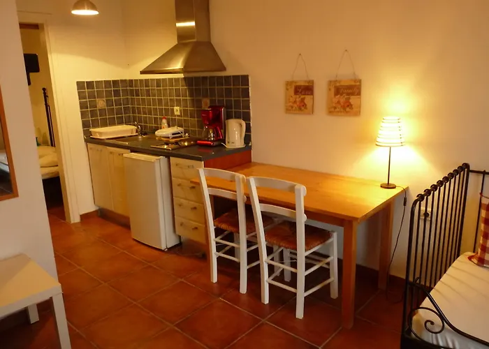 Aparthotel Paradisia Naxos City